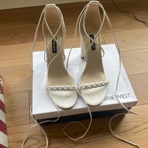 EUC white heels. lace up